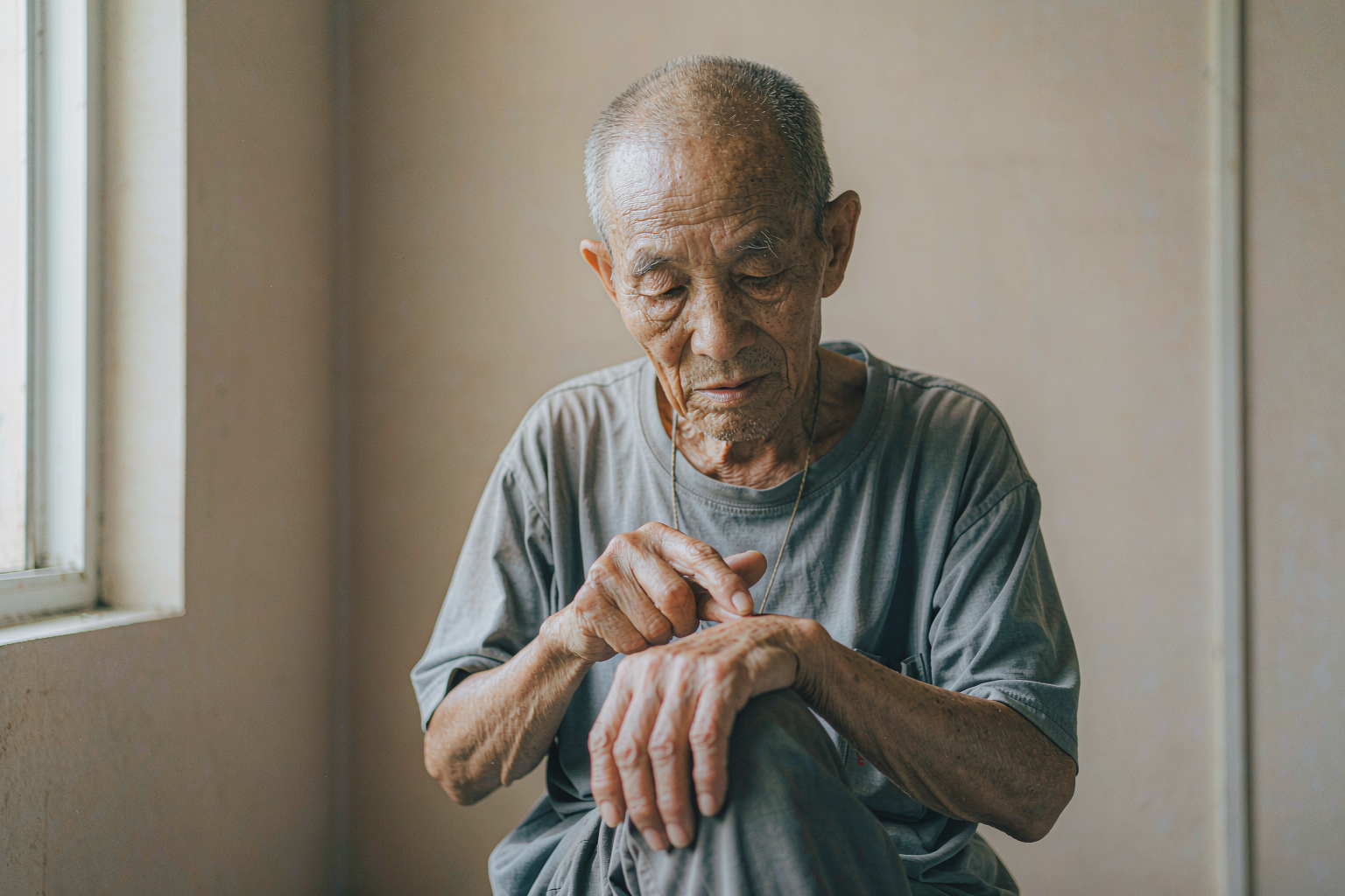 老人心慌心跳乱是怎么回事,房颤的早期信号,房颤需要做什么检查,房颤怎么治疗,房颤不治会怎么样,老人心率不齐怎么办,房颤猝死风险,房颤抗凝治疗 老人心慌心跳乱是怎么回事,房颤的早期信号,房颤需要做什么检查,房颤怎么治疗,房颤不治会怎么样,老人心率不齐怎么办,房颤猝死风险,房颤抗凝治疗