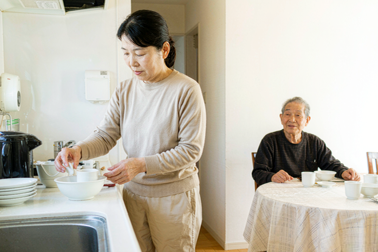 长护险上门服务频次与时长 长护险护理员上门服务